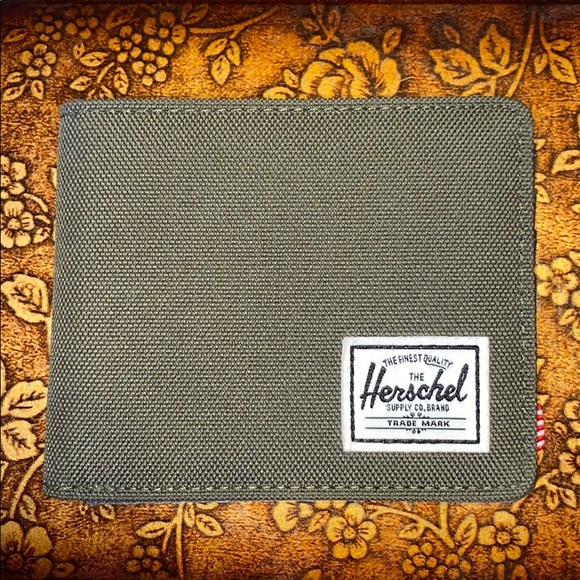 Herschel Supply Company Other - Hershel Wallet (BRAND NEW)